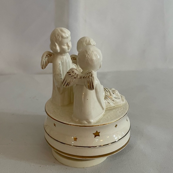 Schmid Christmas Rotating Music Box - Picture 3 of 6